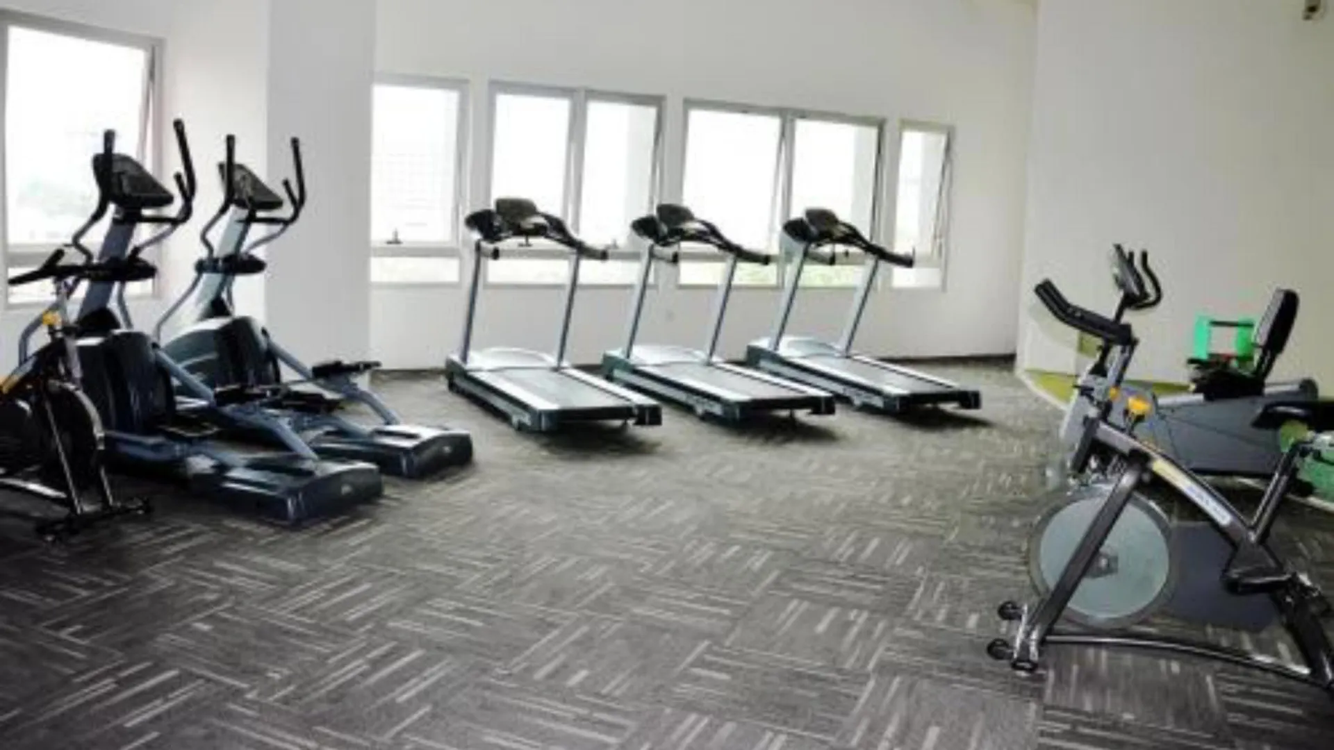 The Tarragon Premier Residence 쿠알라룸푸르 아파트
